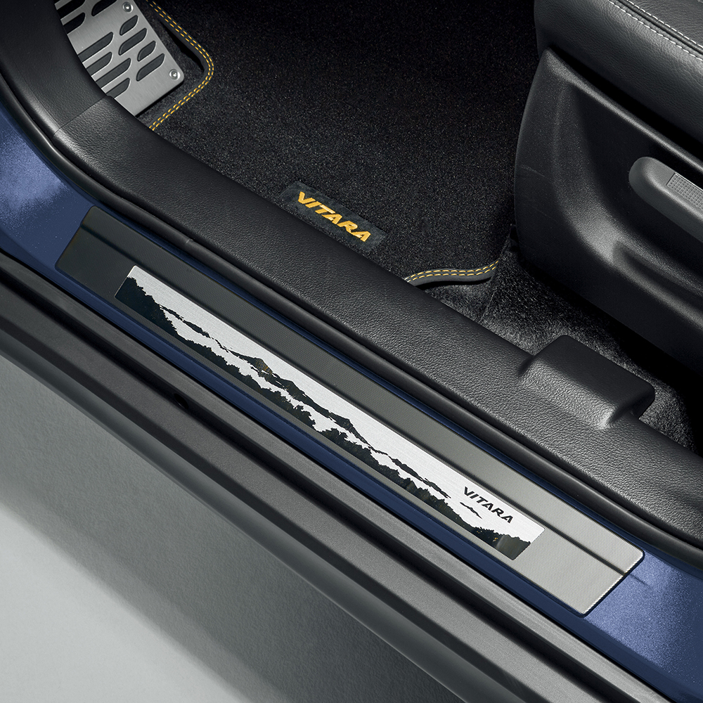 Комплект накладок на пороги "SOLID" (23045)