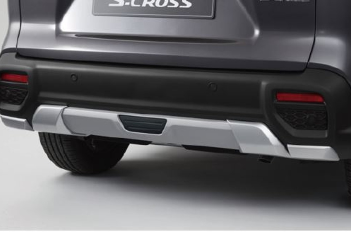 Накладка нижня заднього бамперу (22809)